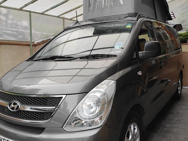 Hyundai i800